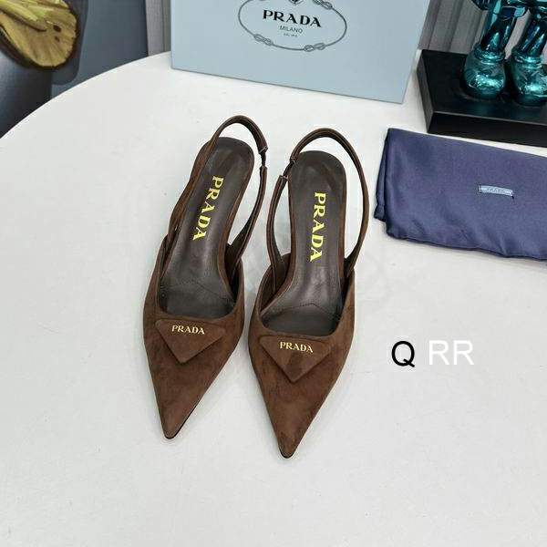 Picture of Prada Shoes _SKUPradasz35-40RR100519227